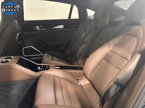 Used 2022 Porsche Panamera 4 Executive image 21