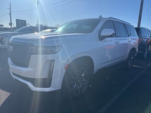 Certified 2024 Cadillac Escalade Sport Platinum image 4