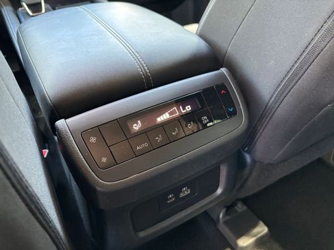 Used 2024 Nissan Pathfinder SV FWD image 24