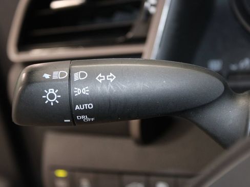 Used 2022 Toyota Camry XSE w/ Navigation Upgrade Package FWD image 18