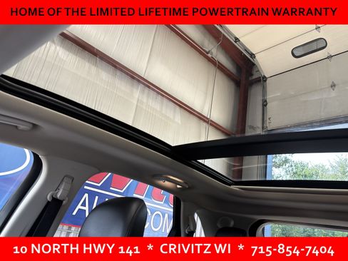 Used 2019 Ford Edge Titanium w/ Equipment Group 301A AWD/4WD image 13