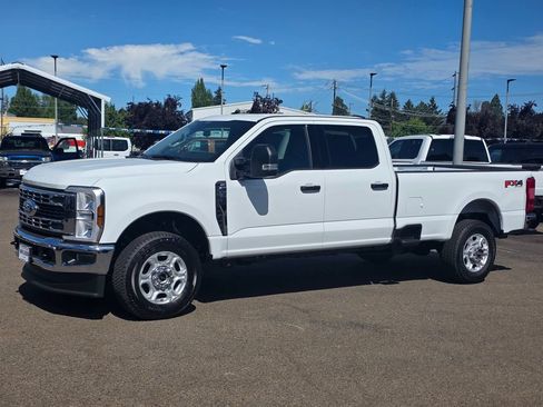 New 2026 Ford F350 XLT w/ FX4 Off-Road Package AWD/4WD image 24