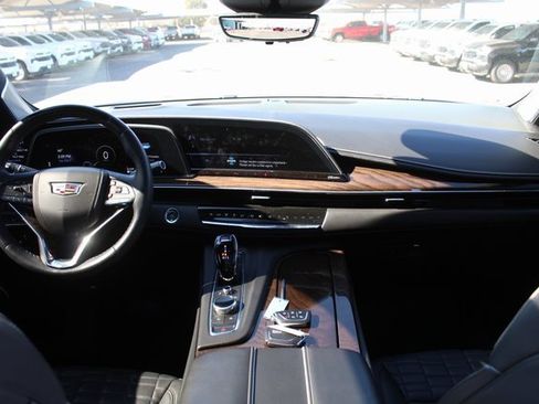 Used 2023 Cadillac Escalade ESV Sport Platinum w/ LPO, ONYX Package image 23