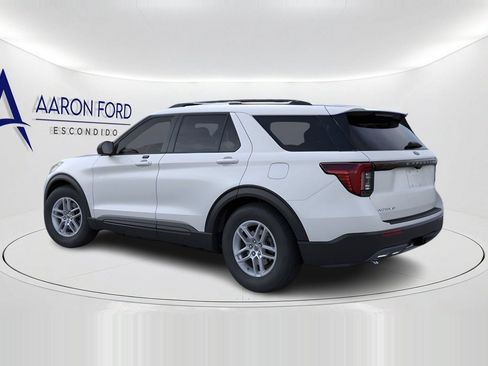 New 2026 Ford Explorer Active w/ Active Comfort Package RWD image 4