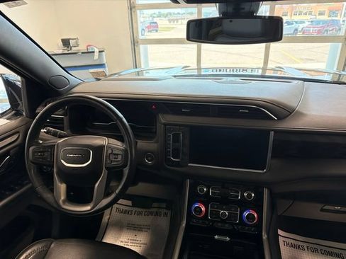 Used 2022 GMC Yukon Denali AWD/4WD image 29