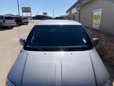 Used 2016 Dodge Grand Caravan SE image 8