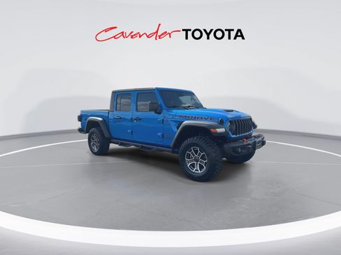 Used 2024 Jeep Gladiator Mojave w/ Steel Bumper Group AWD/4WD image 2