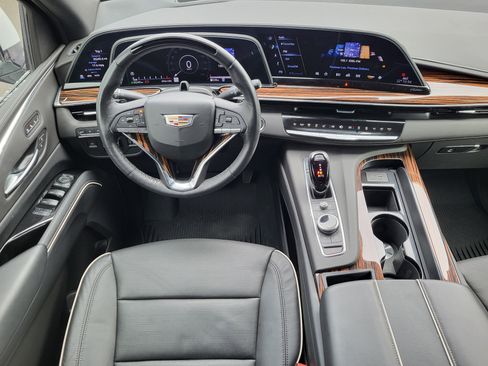 Certified 2024 Cadillac Escalade Premium Luxury w/ Performance Package image 25