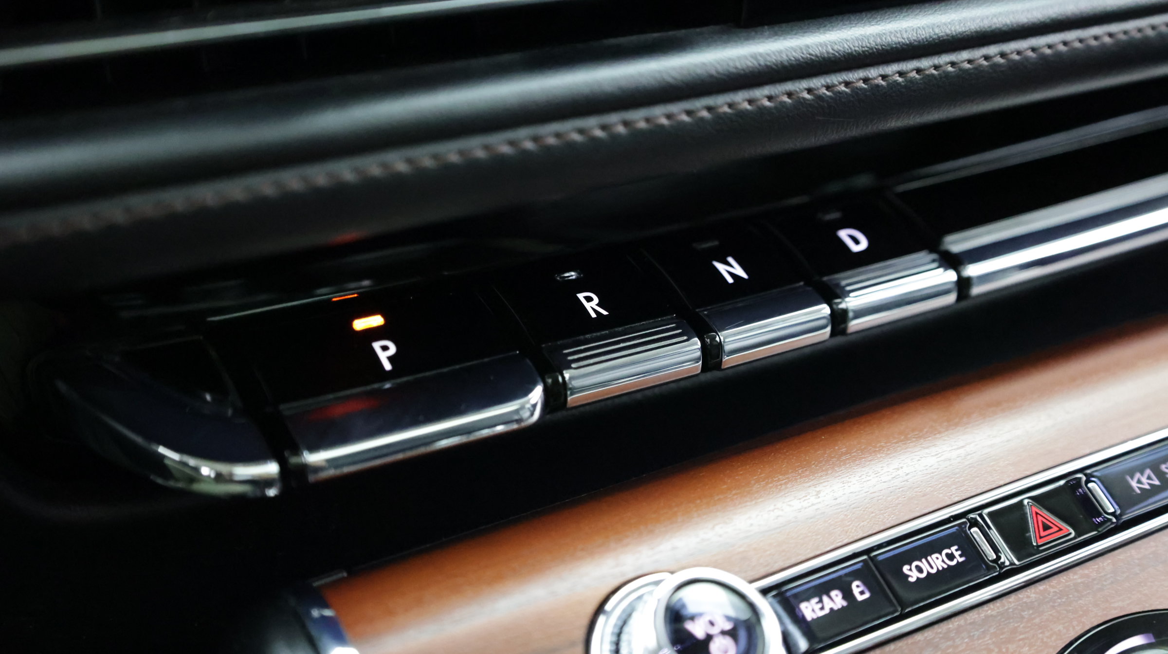 Used 2022 Lincoln Aviator Grand Touring w/ Equipment Group 301A AWD/4WD image 24