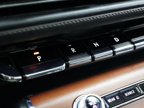 Used 2022 Lincoln Aviator Grand Touring w/ Equipment Group 301A AWD/4WD image 24