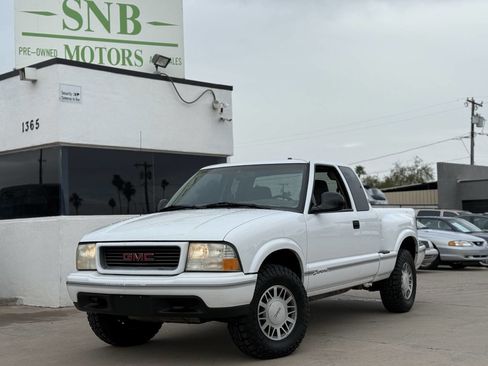 Used 1998 GMC Sonoma SLS w/ Popular Marketing Option Pkg image 1