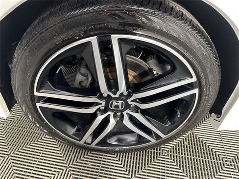 Used 2017 Honda Accord Sport Special Edition image 9