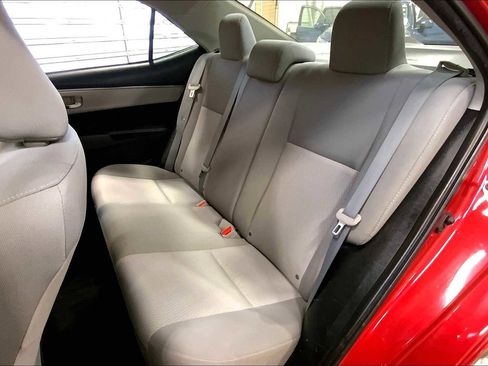 Used 2014 Toyota Corolla LE image 18