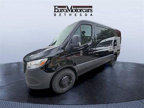 New 2025 Mercedes-Benz Sprinter 2500 image 1