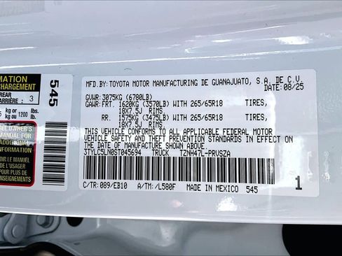 Used 2025 Toyota Tacoma Limited AWD/4WD image 36
