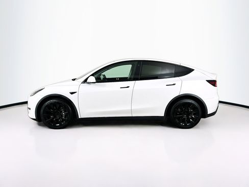 Used 2021 Tesla Model Y Long Range AWD/4WD image 4