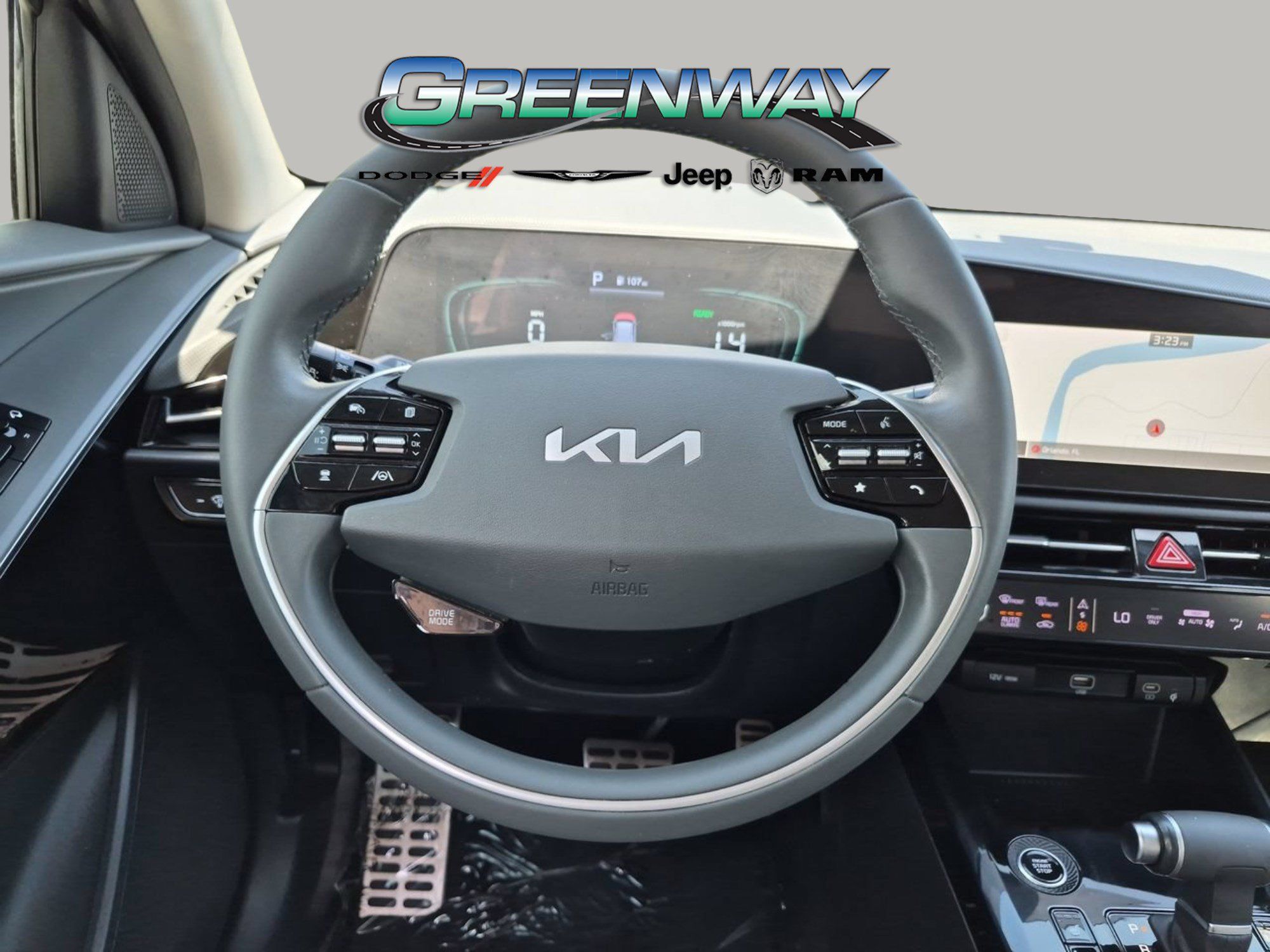 Used 2023 Kia Niro EX Touring FWD image 27