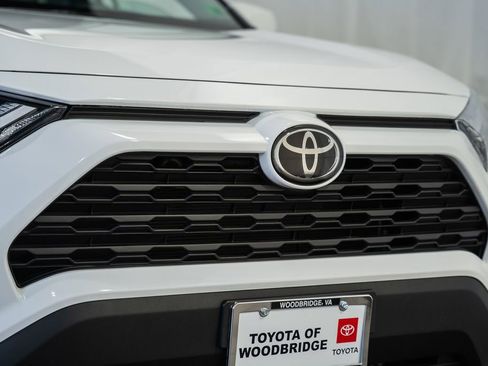 Used 2024 Toyota RAV4 LE image 9