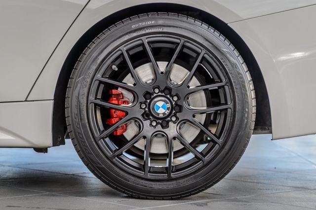 Used 2018 BMW 340i Sedan RWD image 13