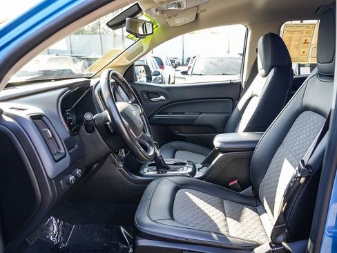 Used 2022 Chevrolet Colorado Z71 AWD/4WD image 18