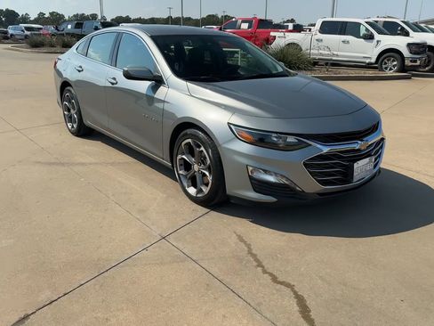Used 2024 Chevrolet Malibu LT FWD image 3