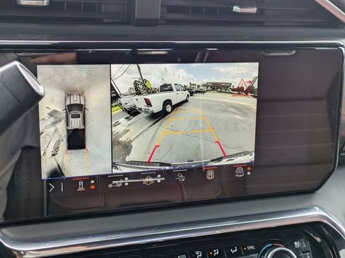 Used 2025 GMC Sierra 3500 Denali Ultimate AWD/4WD image 24