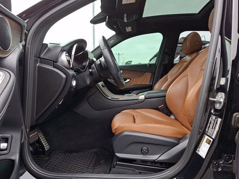 Used 2020 Mercedes-Benz GLC 300 4MATIC image 15