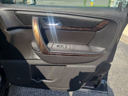 Used 2013 GMC Acadia Denali AWD/4WD image 38