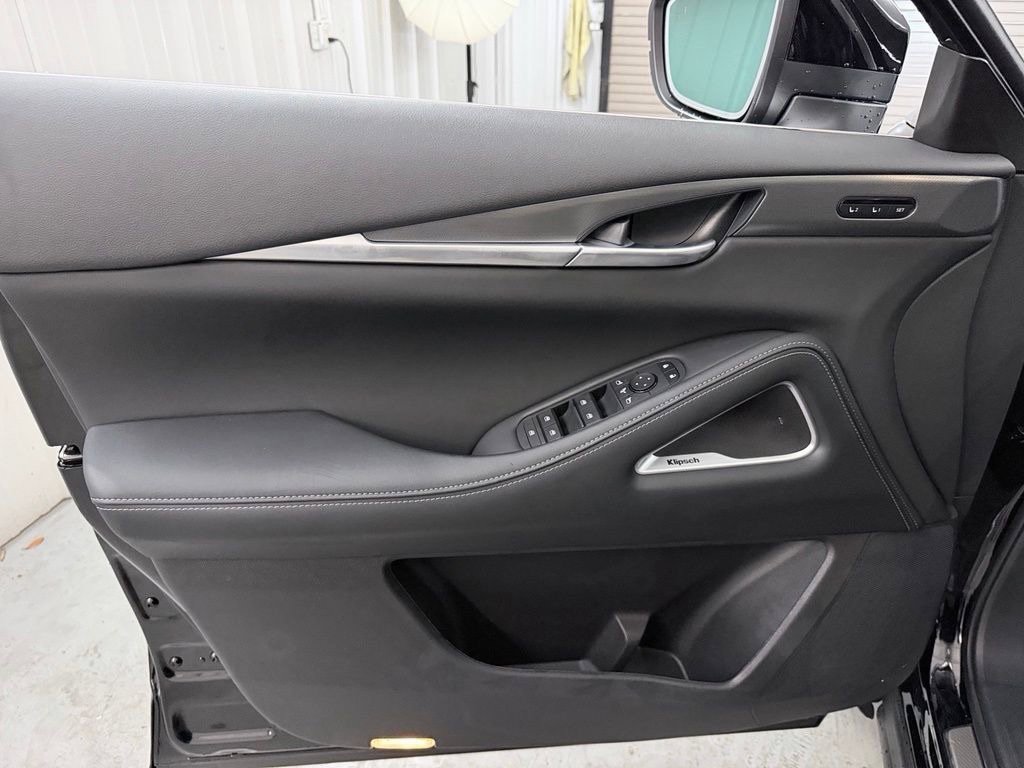 Certified 2027 INFINITI QX60 Luxe w/ Cargo Package FWD image 10