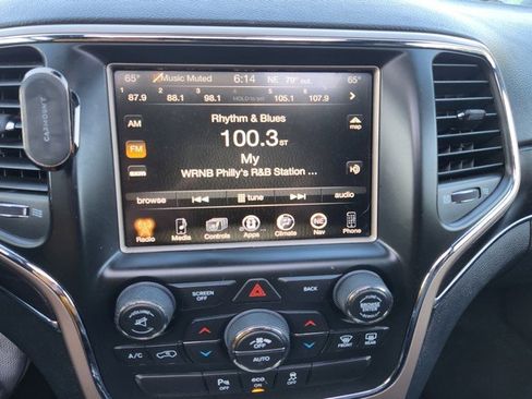 Used 2014 Jeep Grand Cherokee Limited image 17