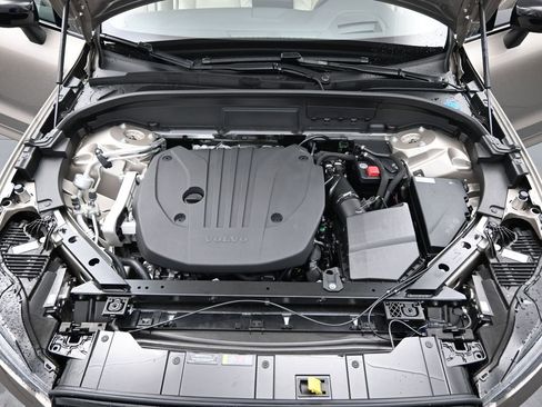 New 2026 Volvo XC60 B5 Ultra w/ Protection Package Premier image 29