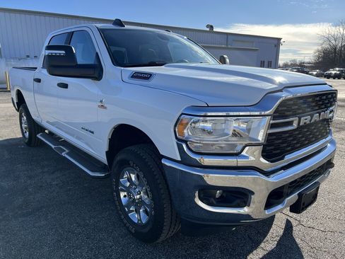 Used 2024 RAM 2500 Big Horn w/ Off Road Package image 9