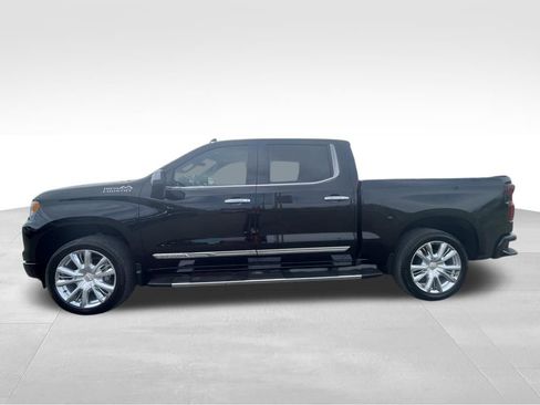Used 2024 Chevrolet Silverado 1500 High Country w/ High Country Premium Package image 17