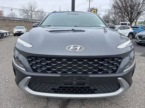 Used 2023 Hyundai Kona SEL image 2