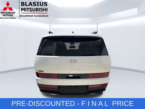 Used 2025 Hyundai Santa Fe SEL FWD image 7