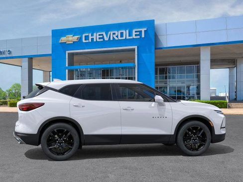 New 2025 Chevrolet Blazer LT w/ LPO, Black Grille Bar Package image 29