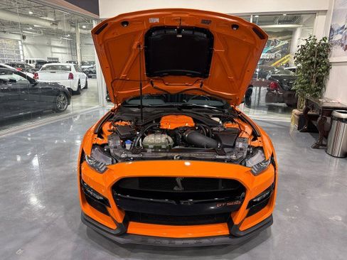 Used 2020 Ford Mustang Shelby GT500 w/ Technology Package image 15