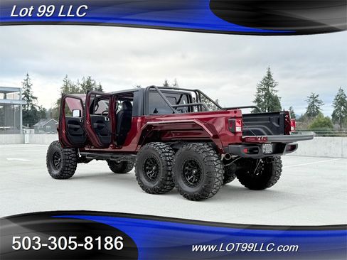 Used 2021 Jeep Gladiator Rubicon w/ Trailer Tow Package AWD/4WD image 32