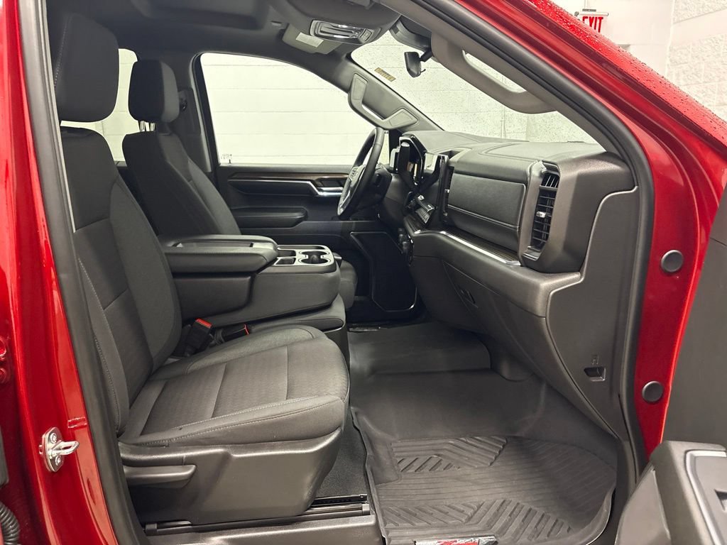 Used 2024 Chevrolet Silverado 1500 RST AWD/4WD image 37