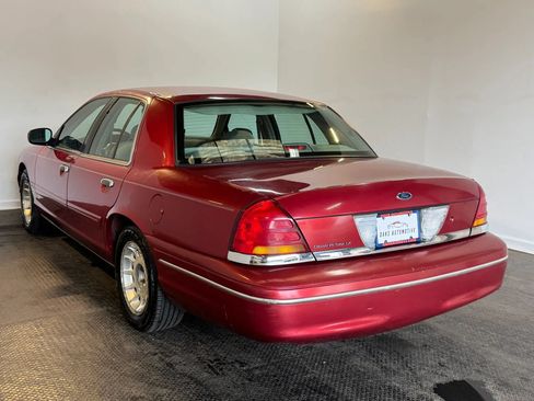Used 1999 Ford Crown Victoria LX RWD image 4