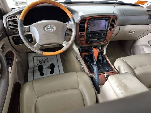 Used 2002 Lexus LX 470 4WD image 2