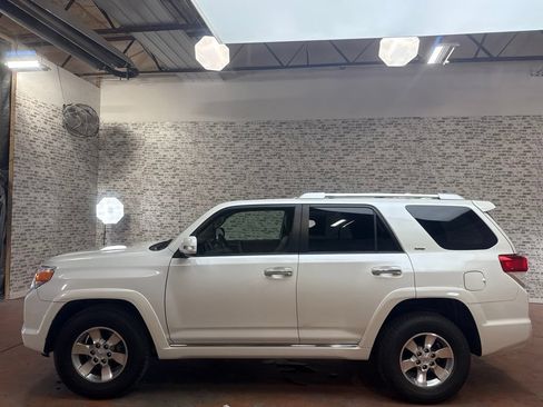 Used 2010 Toyota 4Runner SR5 AWD/4WD image 4