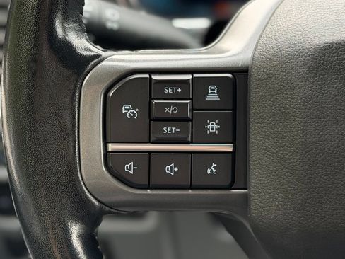 Used 2022 Ford F150 Lariat w/ Equipment Group 502A High AWD/4WD image 12
