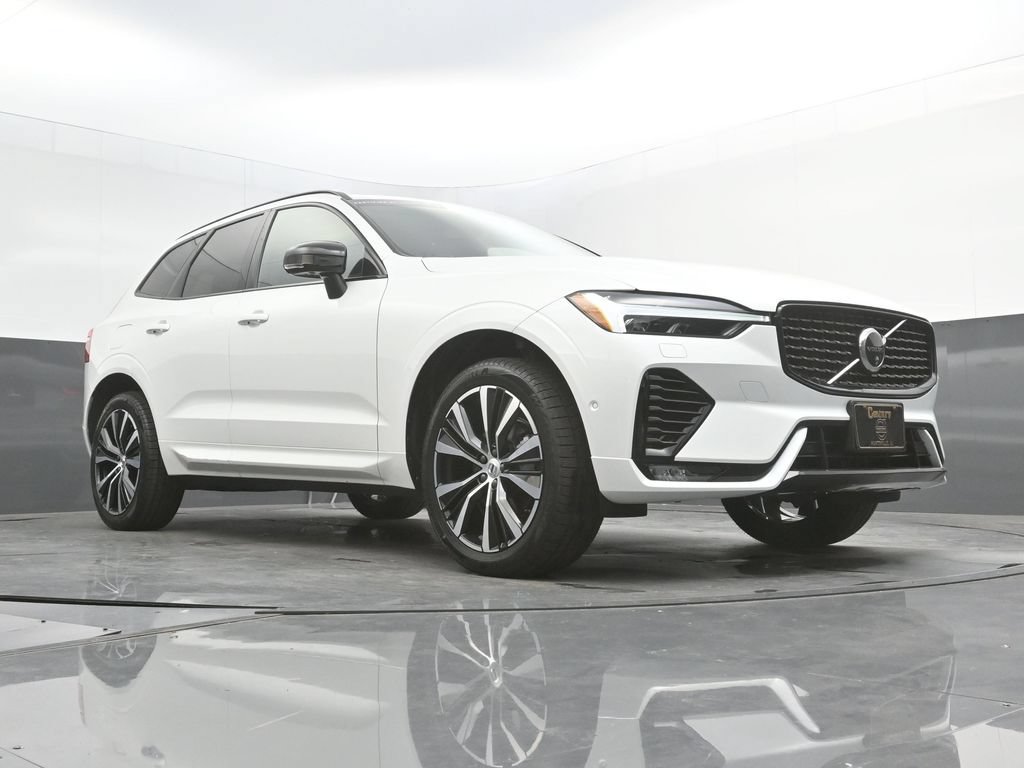 Certified 2024 Volvo XC60 B5 Ultimate w/ Protection Package Premier AWD/4WD image 36