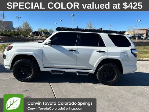 Used 2023 Toyota 4Runner Limited AWD/4WD image 4