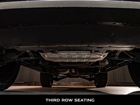 Used 2025 GMC Yukon Denali w/ Denali Reserve Package image 12