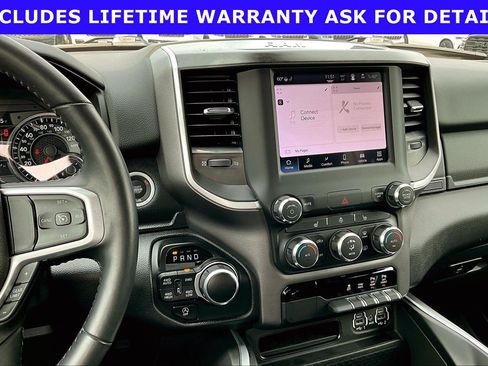 Used 2022 RAM 1500 Big Horn AWD/4WD image 6