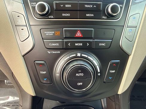 Used 2018 Hyundai Santa Fe Sport w/ 2.4L Value Package 02 image 33