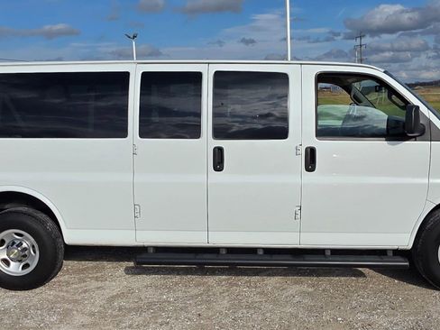 Used 2024 Chevrolet Express 3500 LT w/ LT Preferred Equipment Group image 2