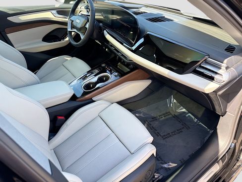 New 2026 Audi A6 Premium Plus image 14